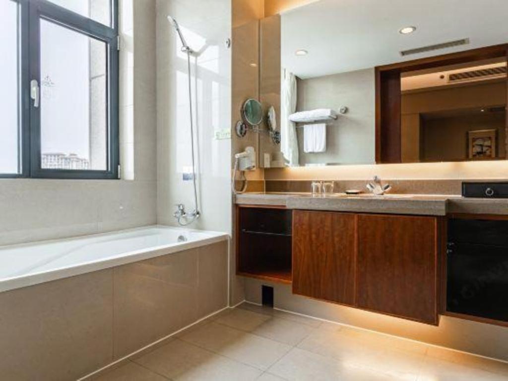 Qingdao Blue Horizon Hotel Licang Dış mekan fotoğraf
